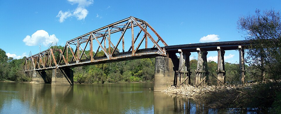 Railroad bridge over the Choctawhatchee River, north of the George L. Dickenson Bridge, between Caryville, Florida and Westville, Florida